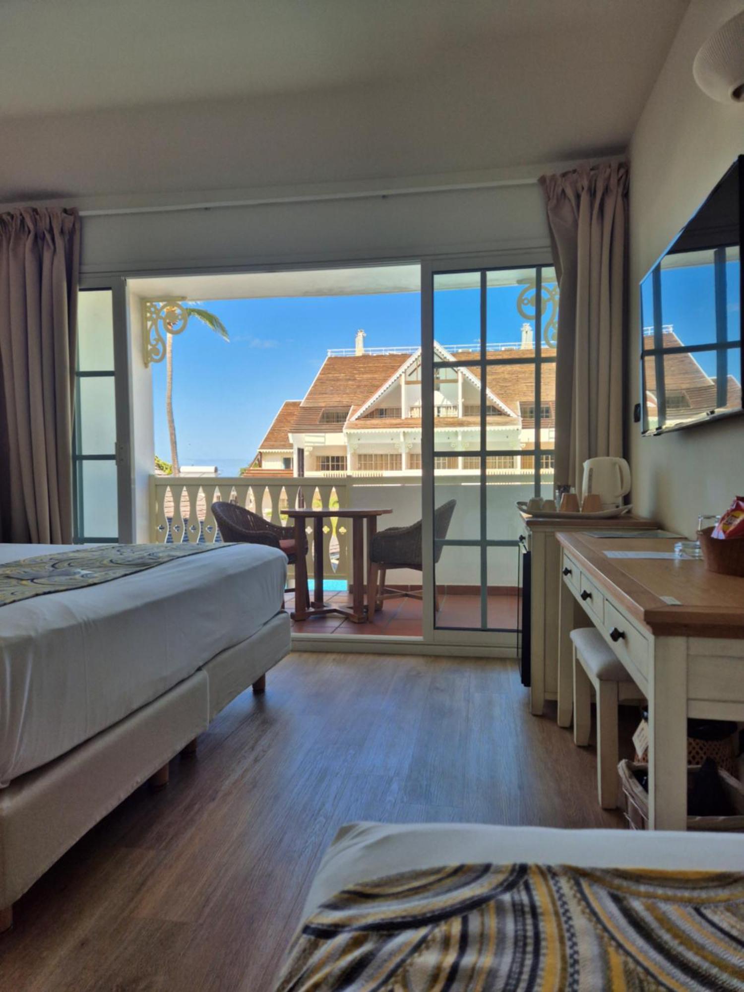 Le Nautile Beachfront แซ็งต์-จีลส์-เลส์-แบ็งส์ ภายนอก รูปภาพ